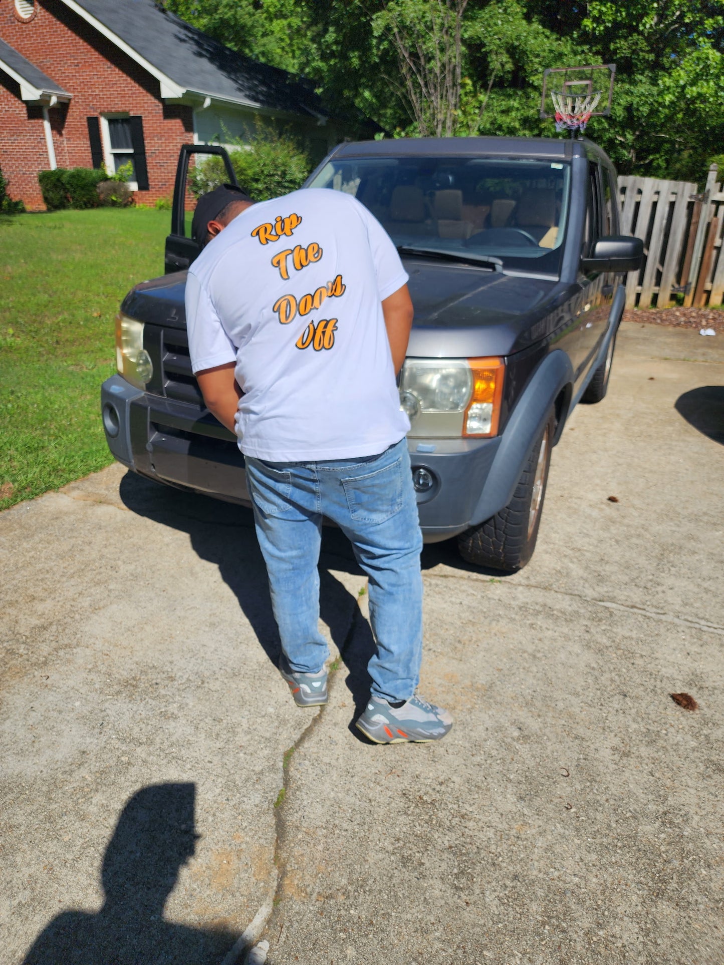 White Shirt – “Pure Strength, Unhinged”