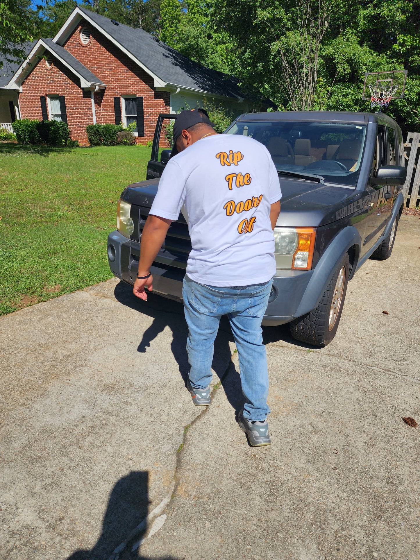 White Shirt – “Pure Strength, Unhinged”